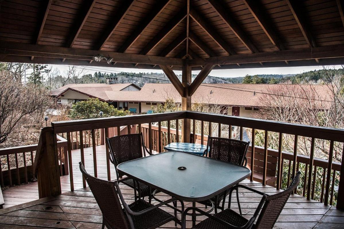 Cliff Dwellers Inn Blowing Rock Exterior photo