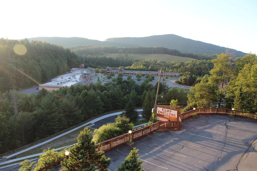Cliff Dwellers Inn Blowing Rock Exterior photo